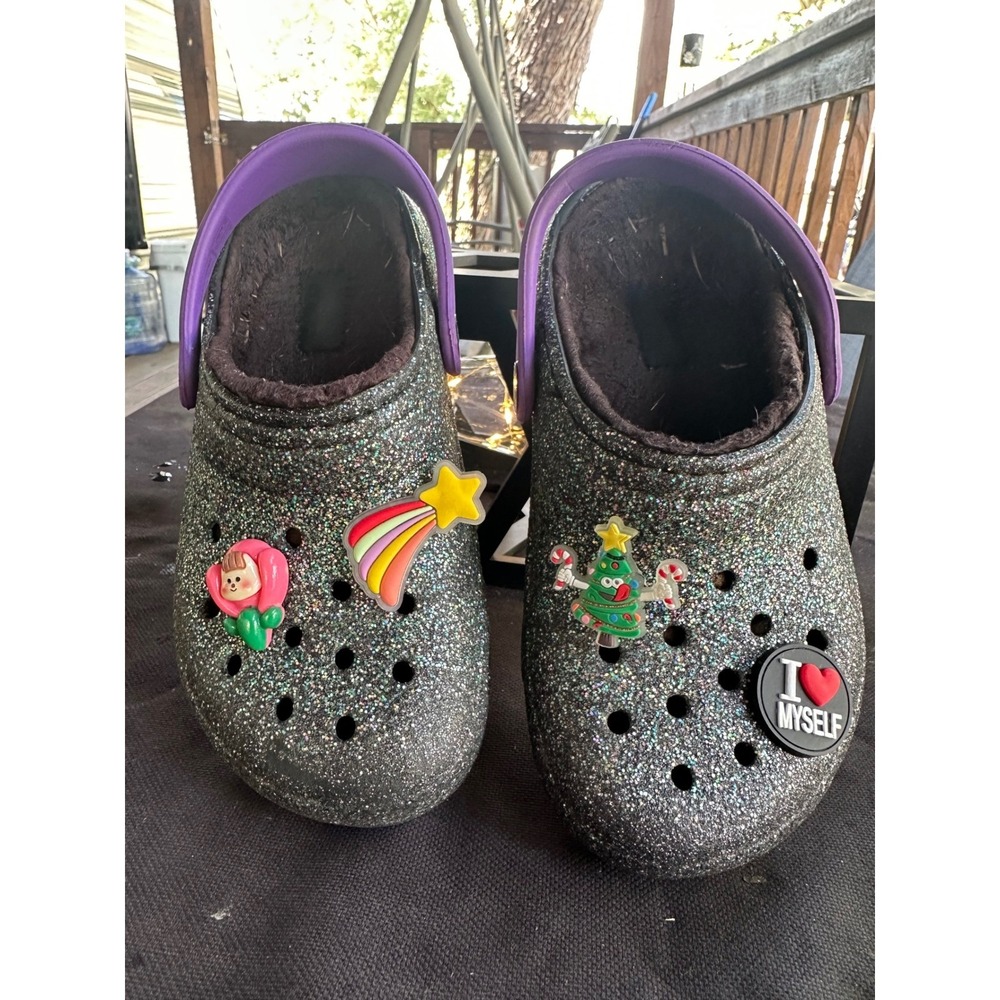 Crocs Glitter Iridescent Black & Purple‎ Lined Faux Fur Clog With Charms Kid C13